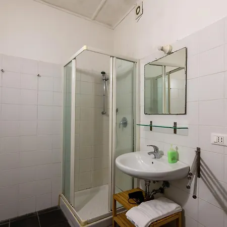 Calle E Tulipani 招待所 斯培西亚